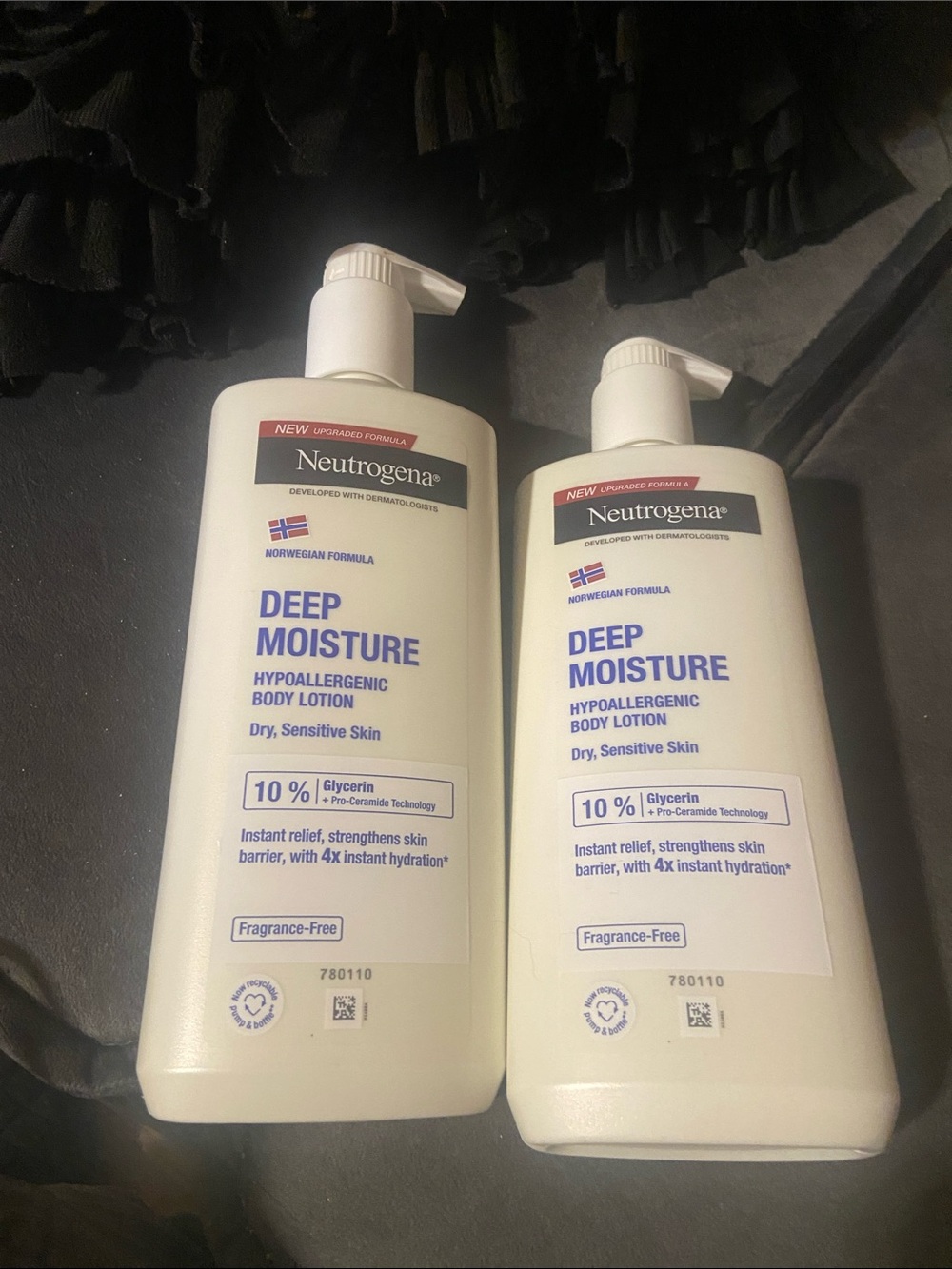 2 Neutrogena White Deep Moisture Hypoallergenic Body Lotion - Fragrance-Free